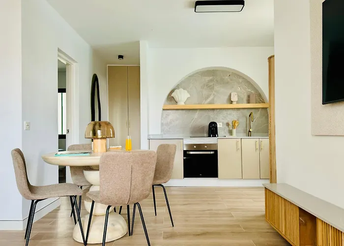 Canaryislandshost L Apartment